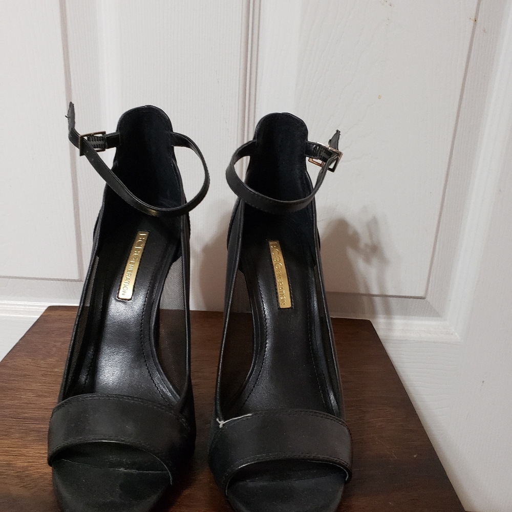 BCBG GENERATION Heels 👠